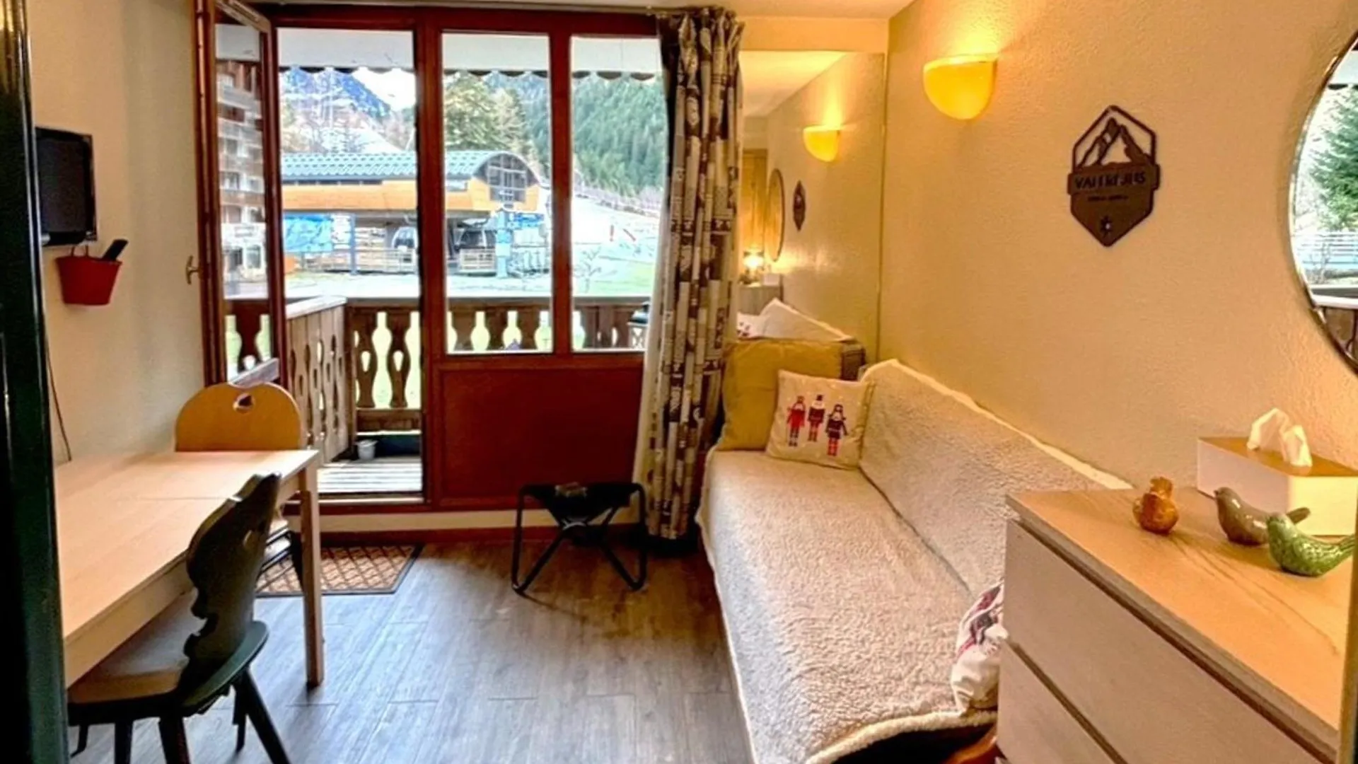 Studio 4 Personnes, Centre Station, Balcon Sud, Non-Fumeur - Fr-1-265-234 Valfrejus 0*,  France